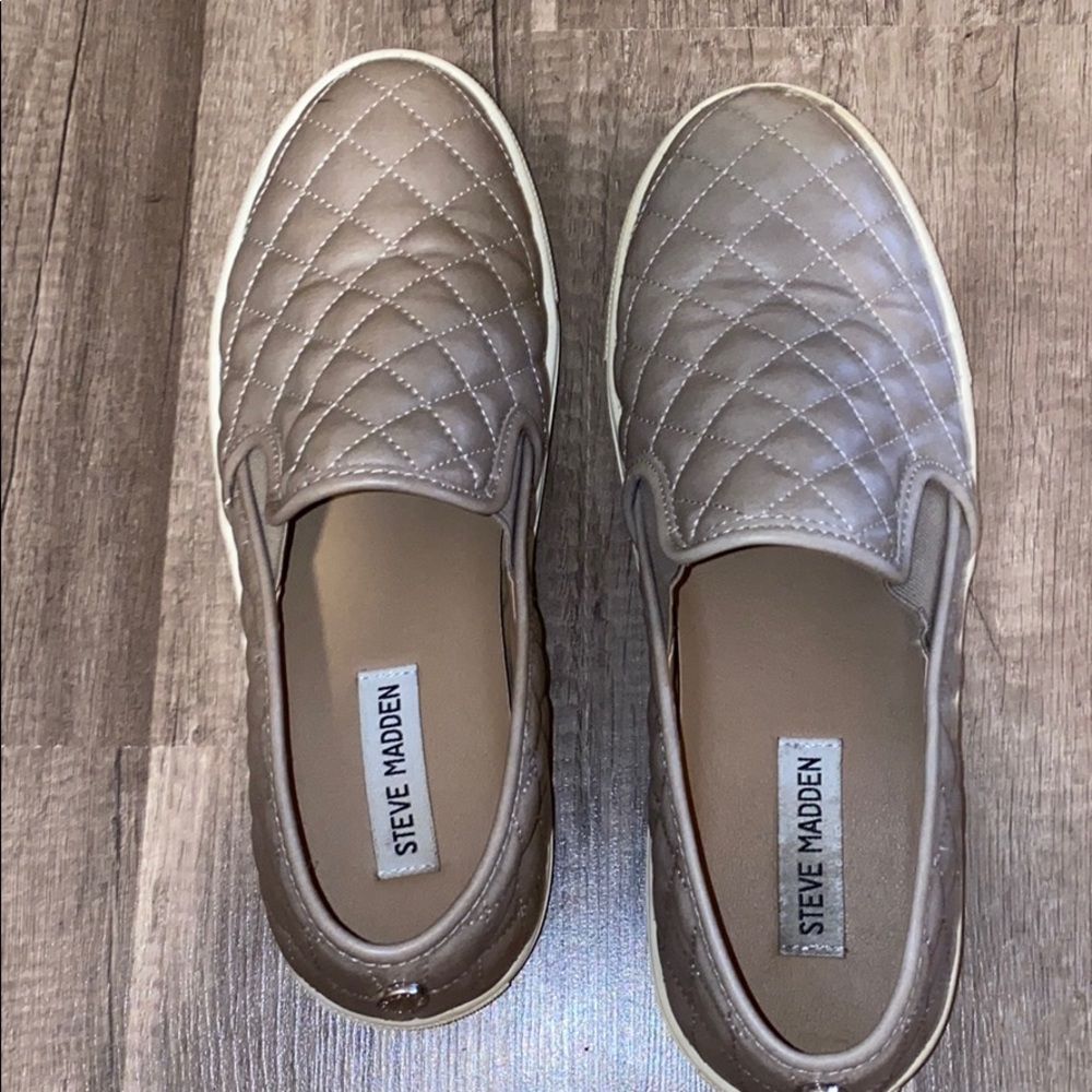 Steve Madden slip on sneakers